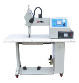 Máquina ultrasónica 35khz del lacre con la rueda Titanium del OEM para la costura del tejido de poliester