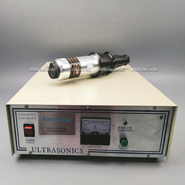 Generador ultrasónico de soldadura con el transductor ultrasónico 15kHz 2600W y Sonotrode de acero