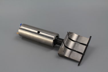 Cortador ultrasónico de la cuchilla 500W de la aleación del titanio para la industria del automóvil de los productos de goma